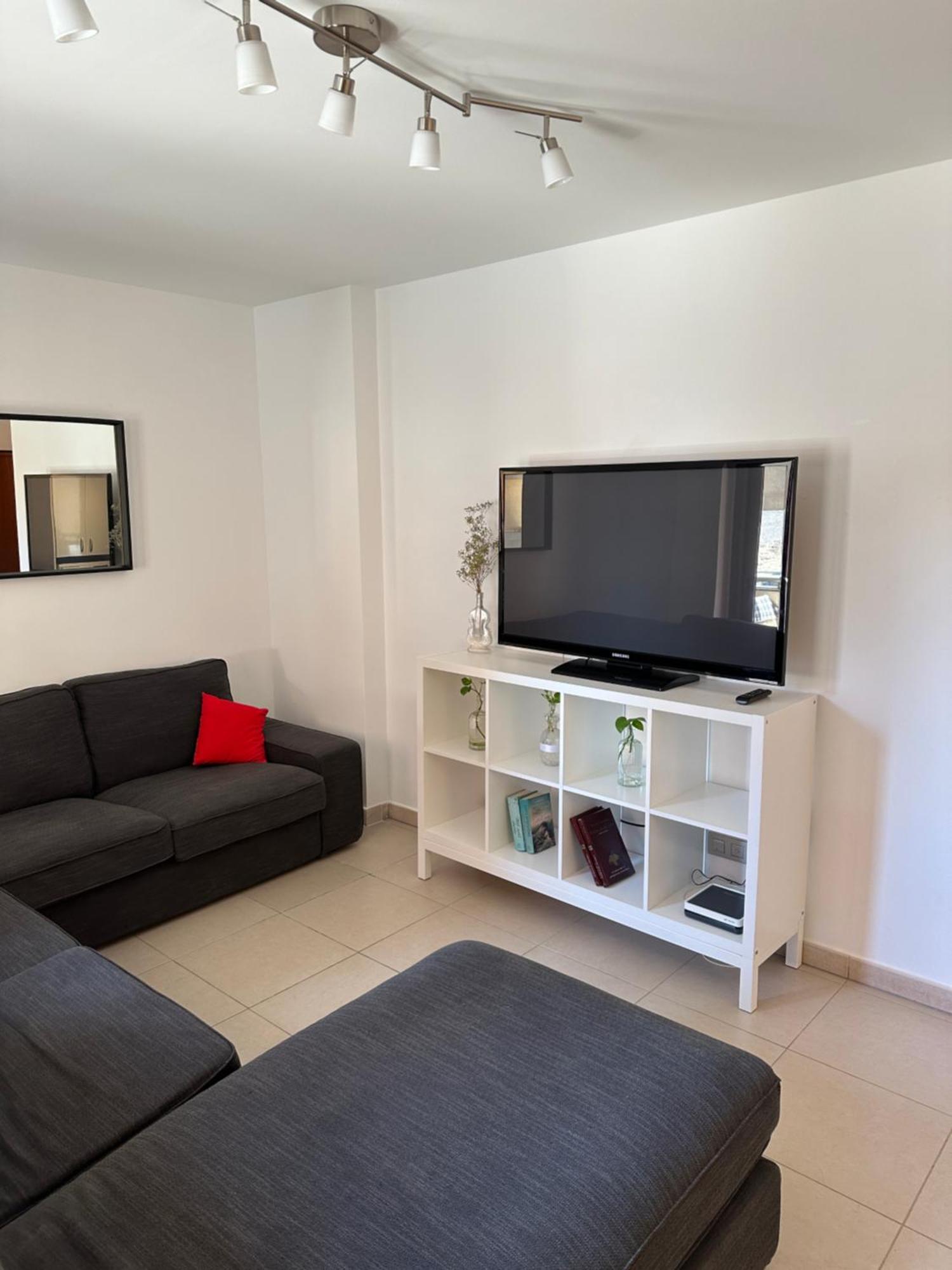 Alcala Seaside Apartment, Two Rooms, Private Parking المظهر الخارجي الصورة